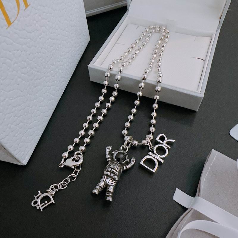 Dior Necklace 05lyr431